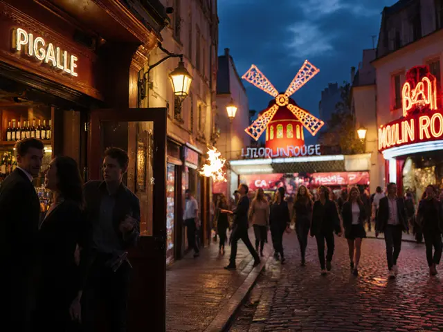 Paris Bar Crawl Guide: Best Nightlife Spots for 2025